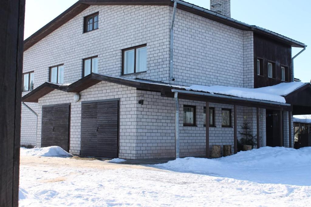 Lepa Guest House Valga Exterior photo
