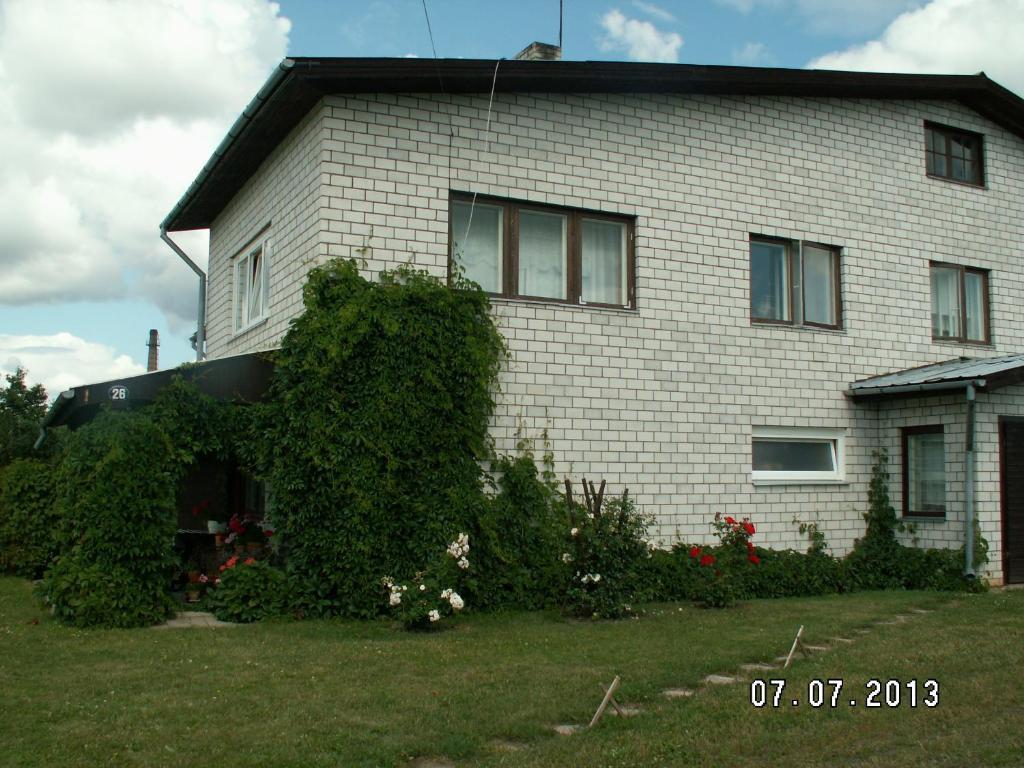 Lepa Guest House Valga Exterior photo